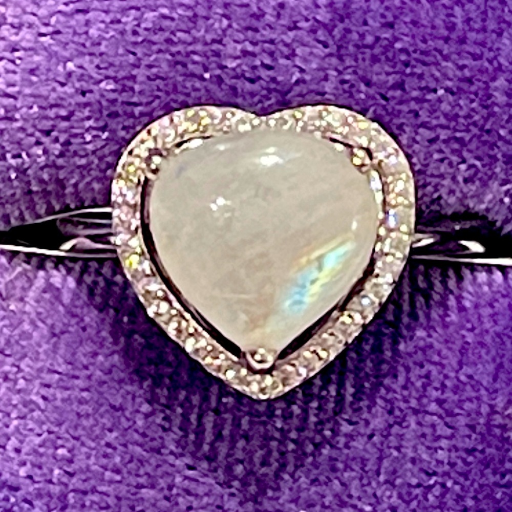 Imported 925 Genuine Natural Moonstone Cabochon Sz6 NWT